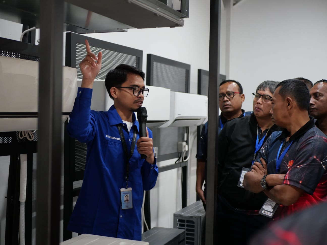 Tingkatkan Kompetensi HVAC, Peserta dari Mabes TNI Ikuti Pelatihan AC VRF di Panasonic HVAC Training Center